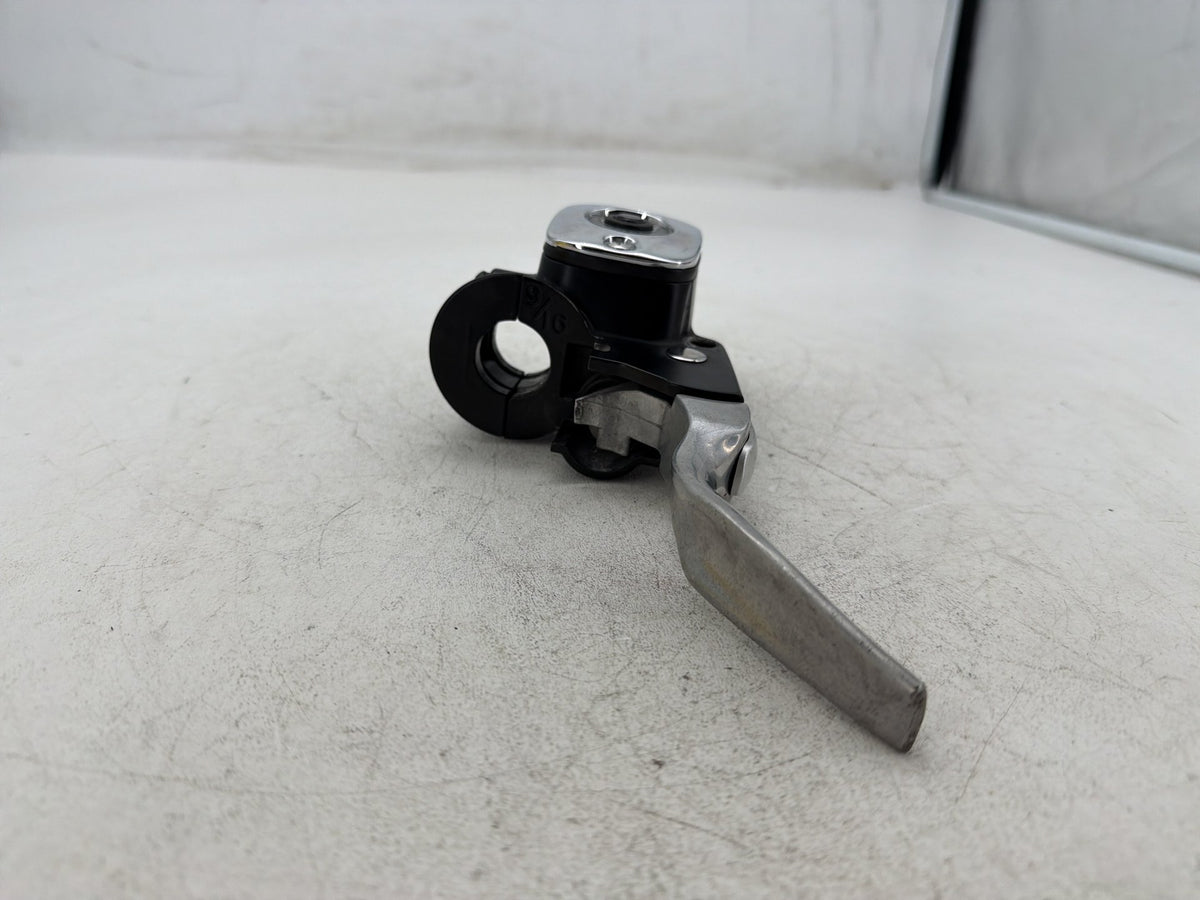 2005 Harley Dyna Super Glide Custom OEM Front Right Brake Lever Master Cylinder