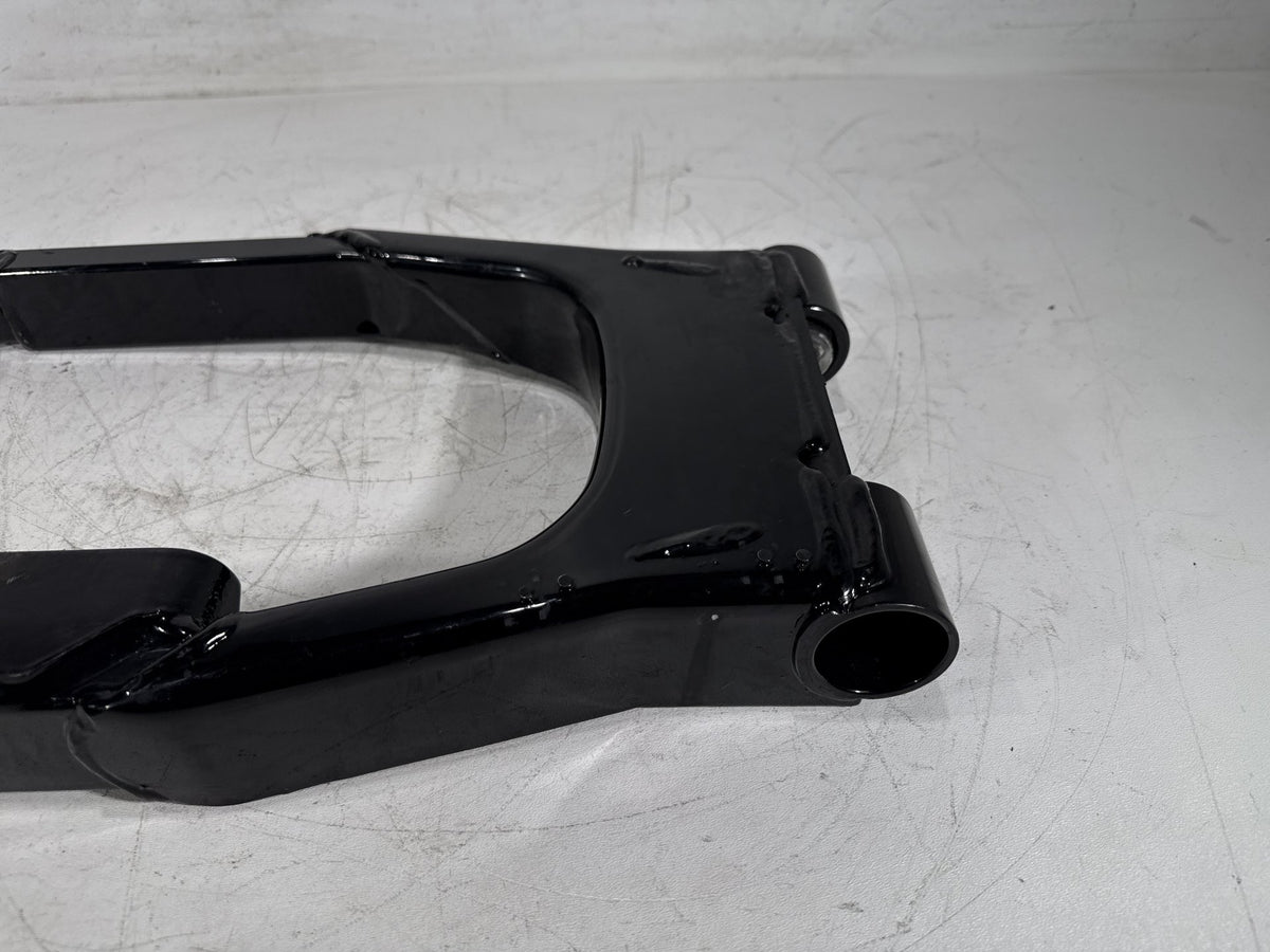 2007 Harley Electra Touring CVO Screamin Eagle OEM Rear Fork Swingarm Swing Arm