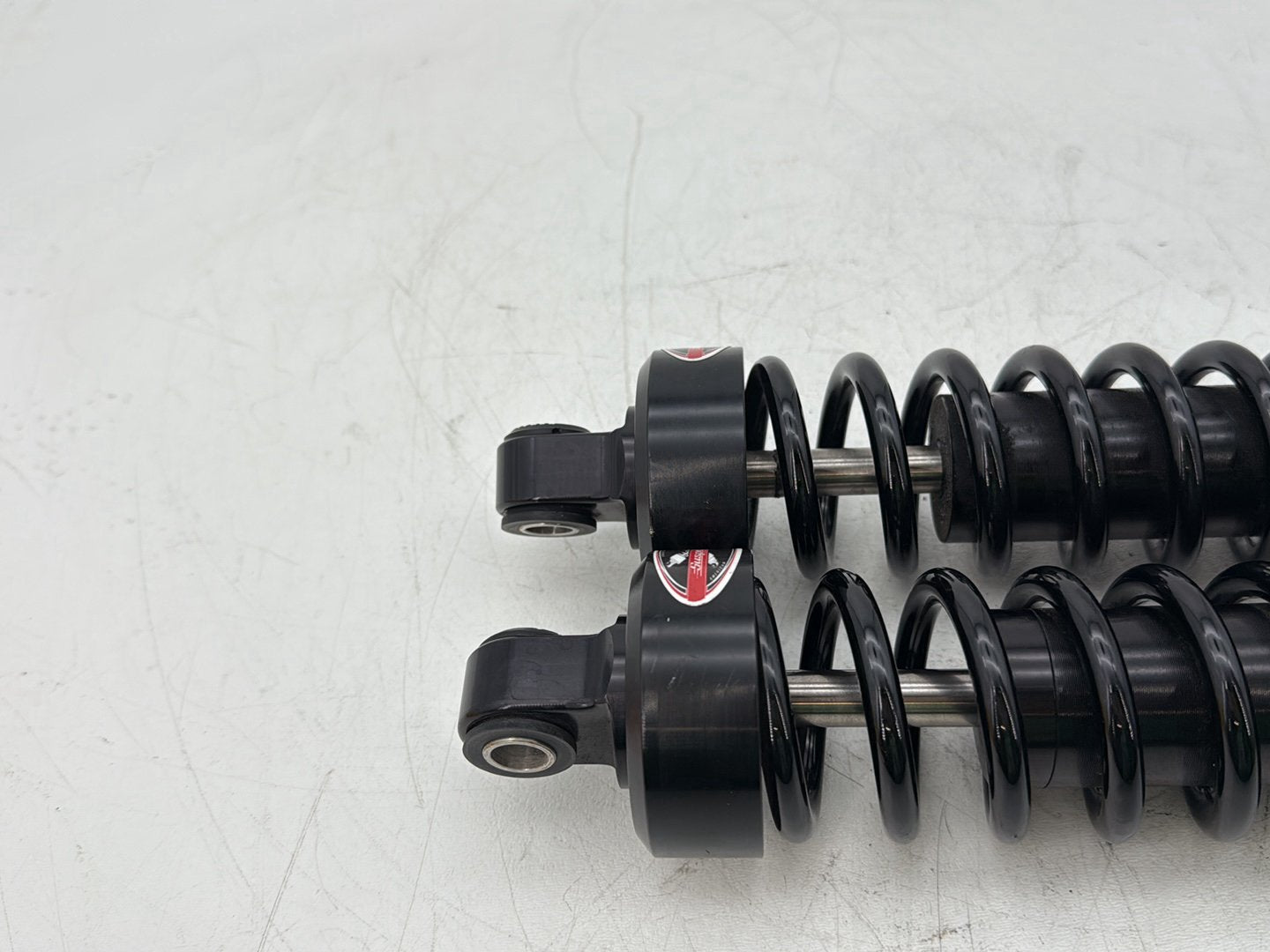 2005 Harley Touring FLHRCI Road King Classic OEM Rear Left Right Shock Absorbers