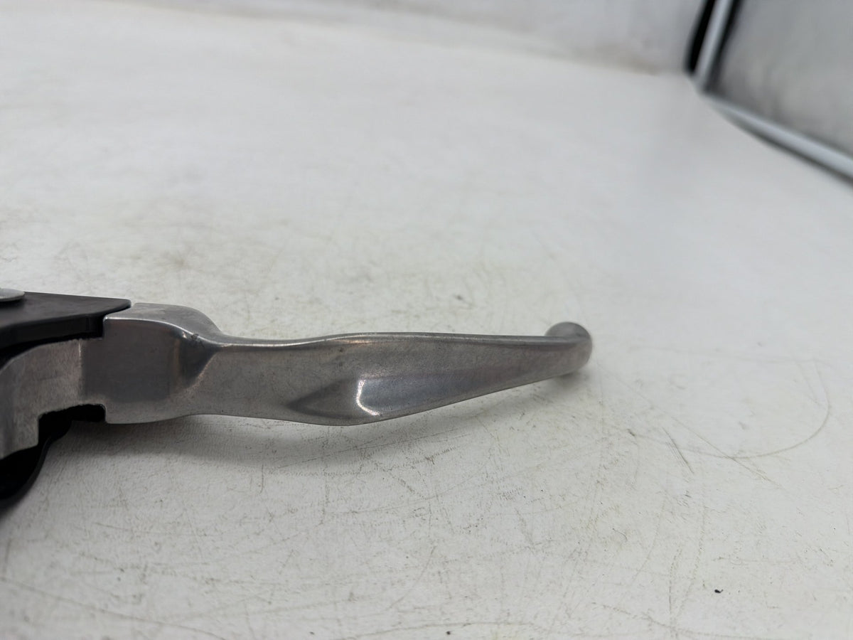 2006 Harley Softail Deuce FXSTDI OEM Front Right Brake Lever Master Cylinder