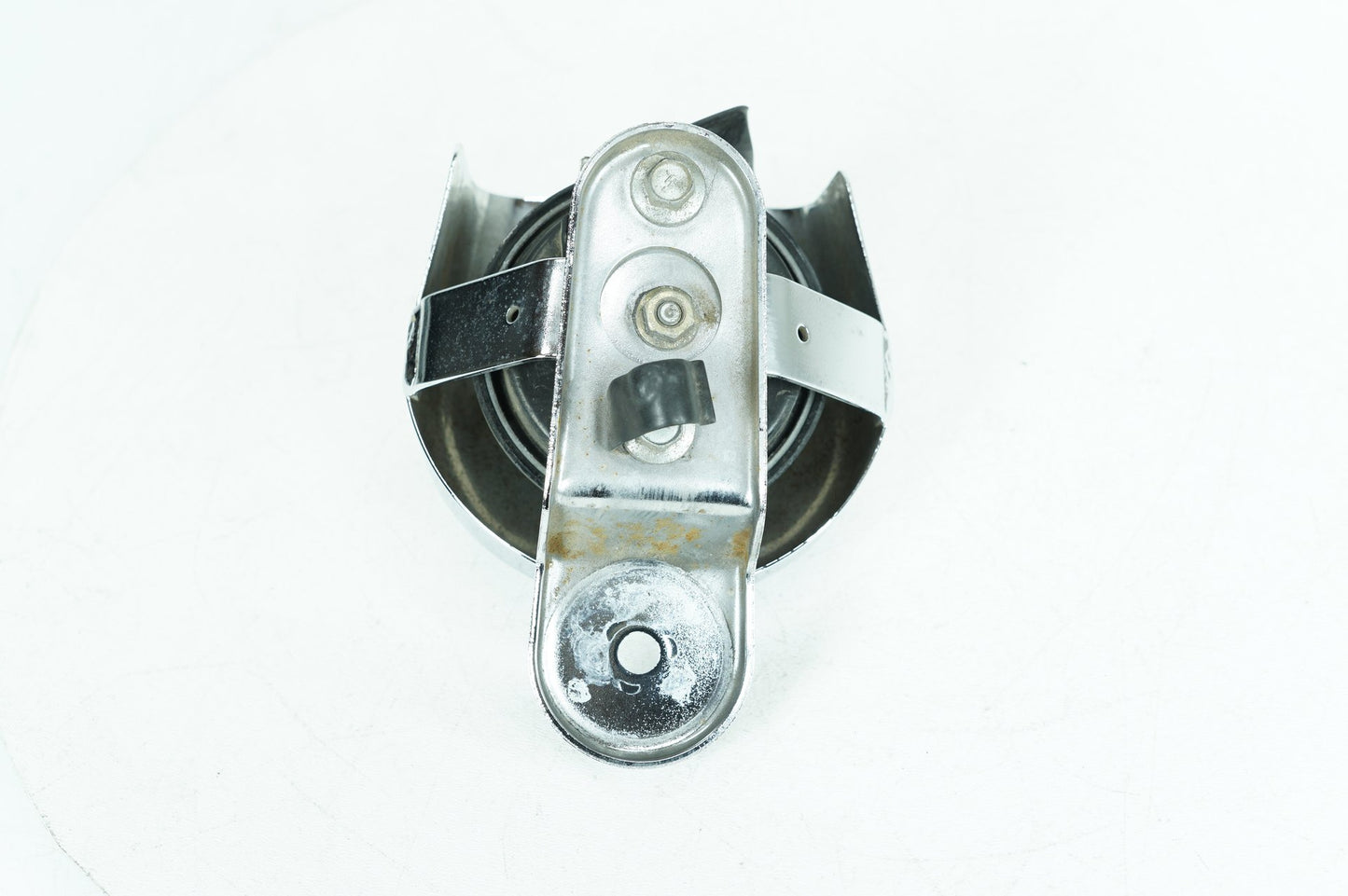 1999 - 2006 Harley-Davidson Dyna Low Rider Horn Signal Klaxon Chrome Cover  	69012-93A