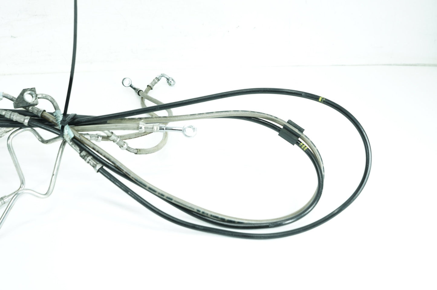 2007 - 2016 Harley-Davidson Touring CVO Electra Screamin Eagle Front Brake Hose Line Pipe ABS 41800206