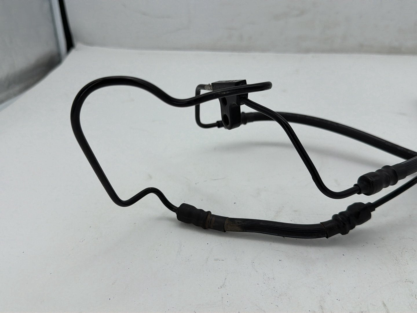 2003 Harley Road King Touring FLHRCI Classic OEM Front Brake Hose Line Pipe