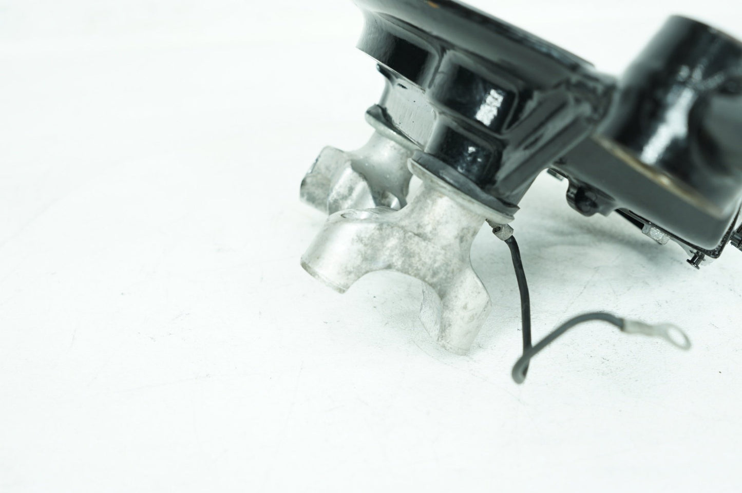 2011 - 2016 Harley-Davidson Touring Road King Classic Front Fork Upper Triple Tree Clamps 45435-10
