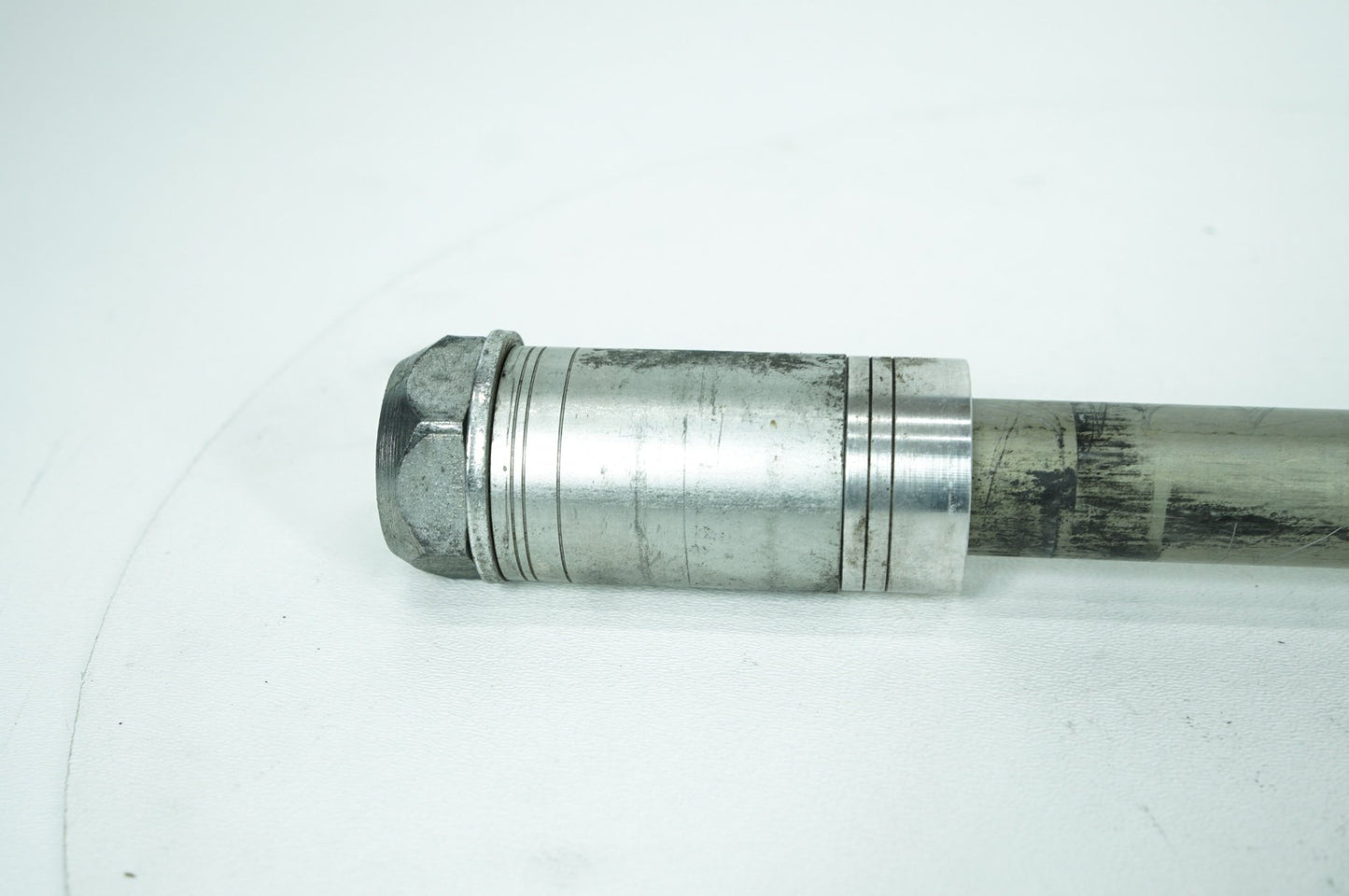 2007 - 2017 Harley-Davidson Dyna Super Glide Custom Rear Wheel Axle Bolt Shaft 41114-08