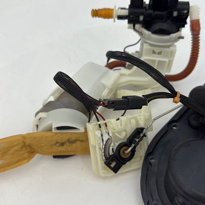 2007 - 2012 Harley-Davidson Dyna Super Glide Gas Gasoline Fuel Petrol Pump Sending 75243-04B