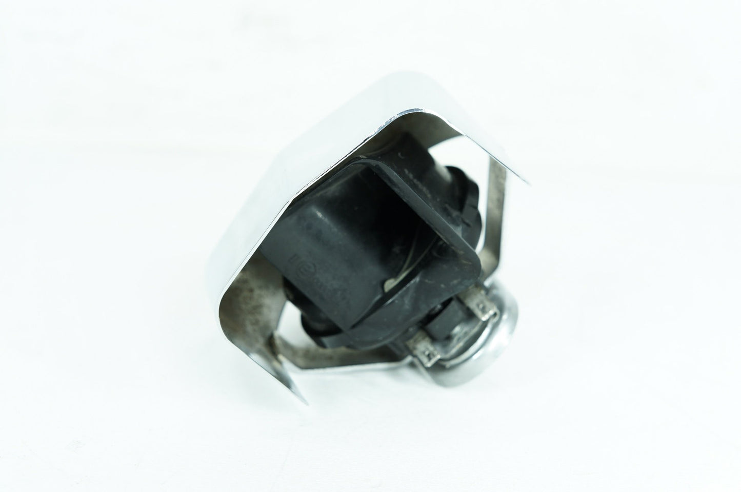 2007 - 2013 Harley-Davidson Touring Electra Glide Ultra Horn Signal Klaxon Chrome Cover 69012-93A