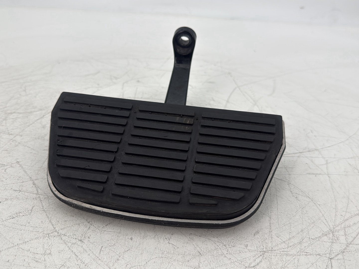 2004 Harley Touring FLHT Electra Glide OEM 1 Passenger Floorboard Foot Rest