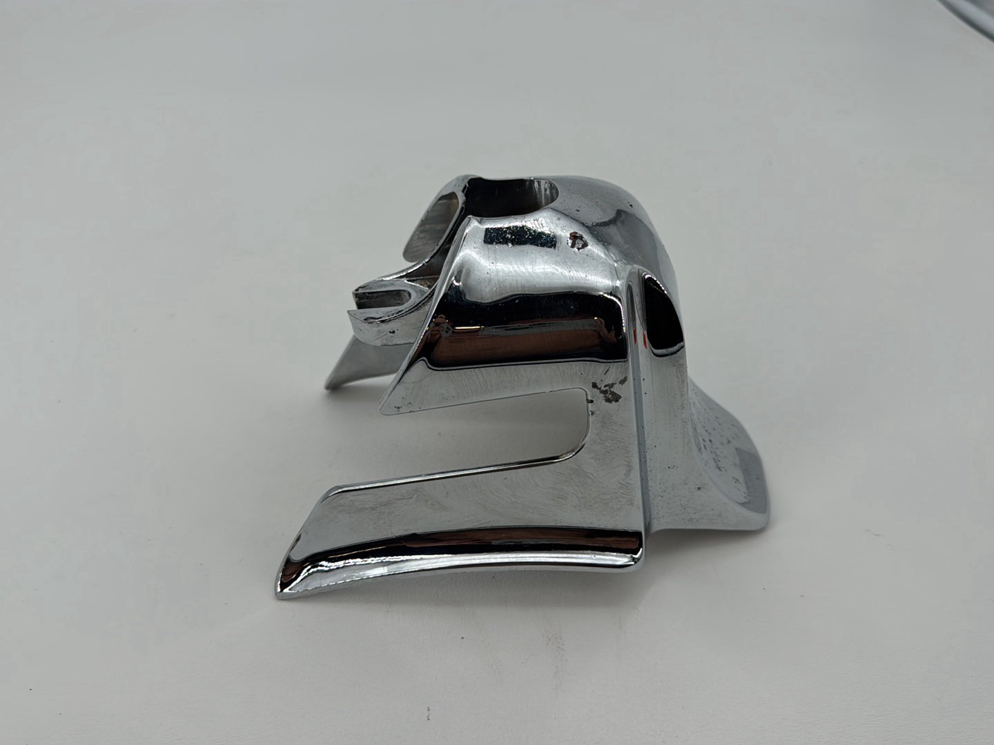 1999 - 2006 Harley-Davidson Dyna Wide Glide Right Lower Leg 1 Fairing Box Cap Cover 3703151