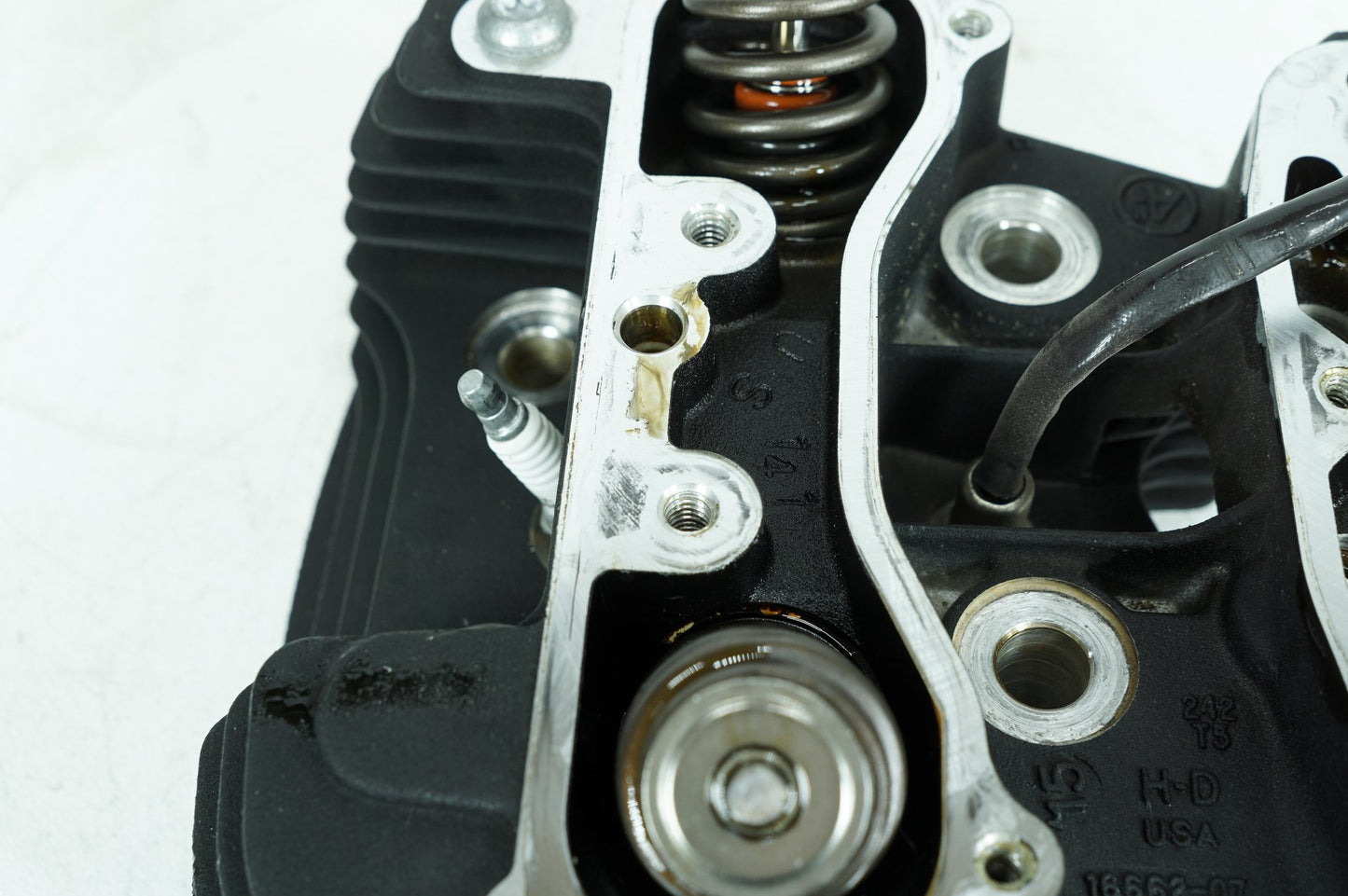 2013 - 2022 Harley-Davidson Sportster Iron Rear Twin Cam Engine Cylinder Head 16662-07