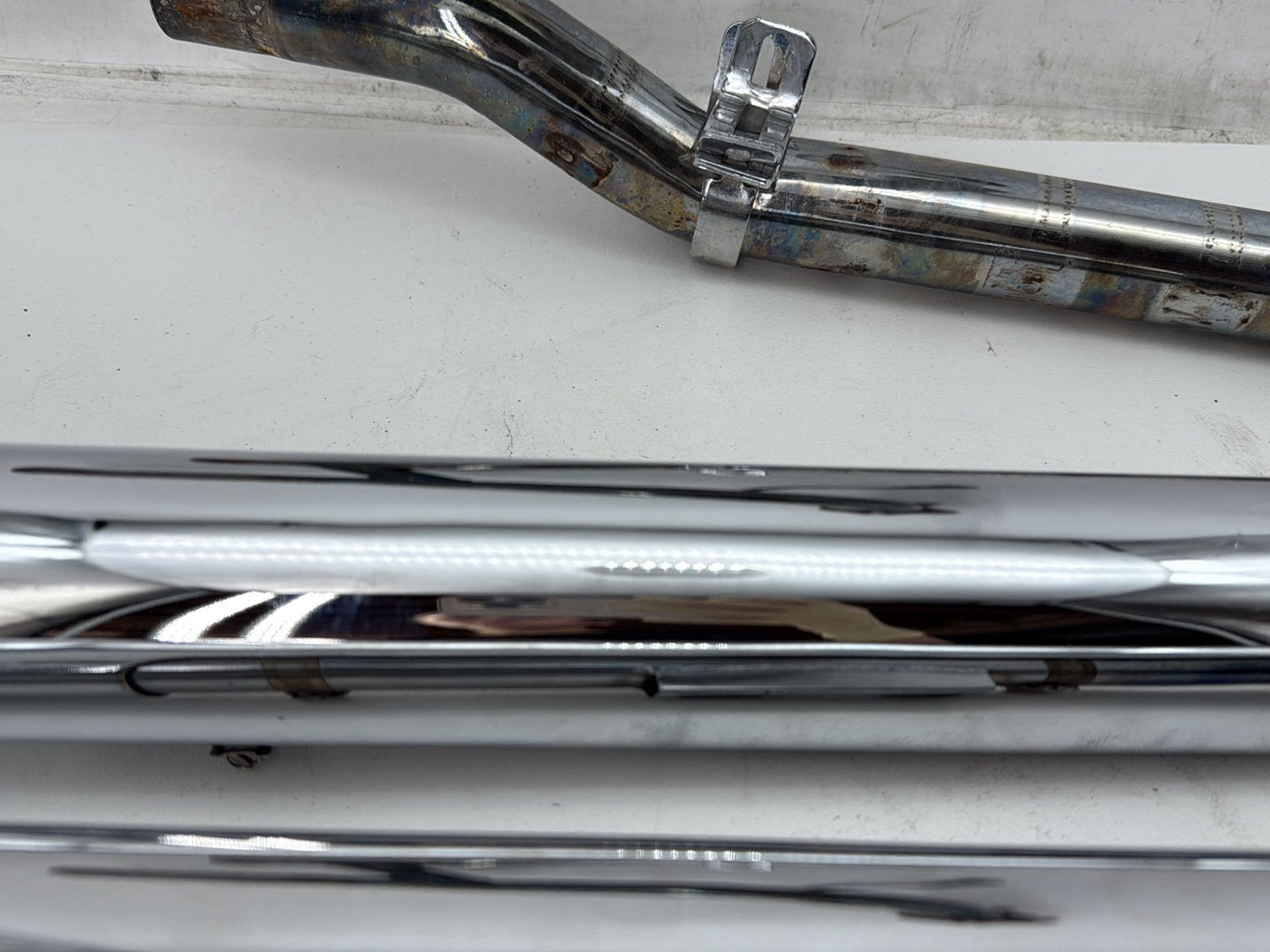 2008 Harley Softail Deluxe FLSTN OEM Exhaust Header Pipes Muffler