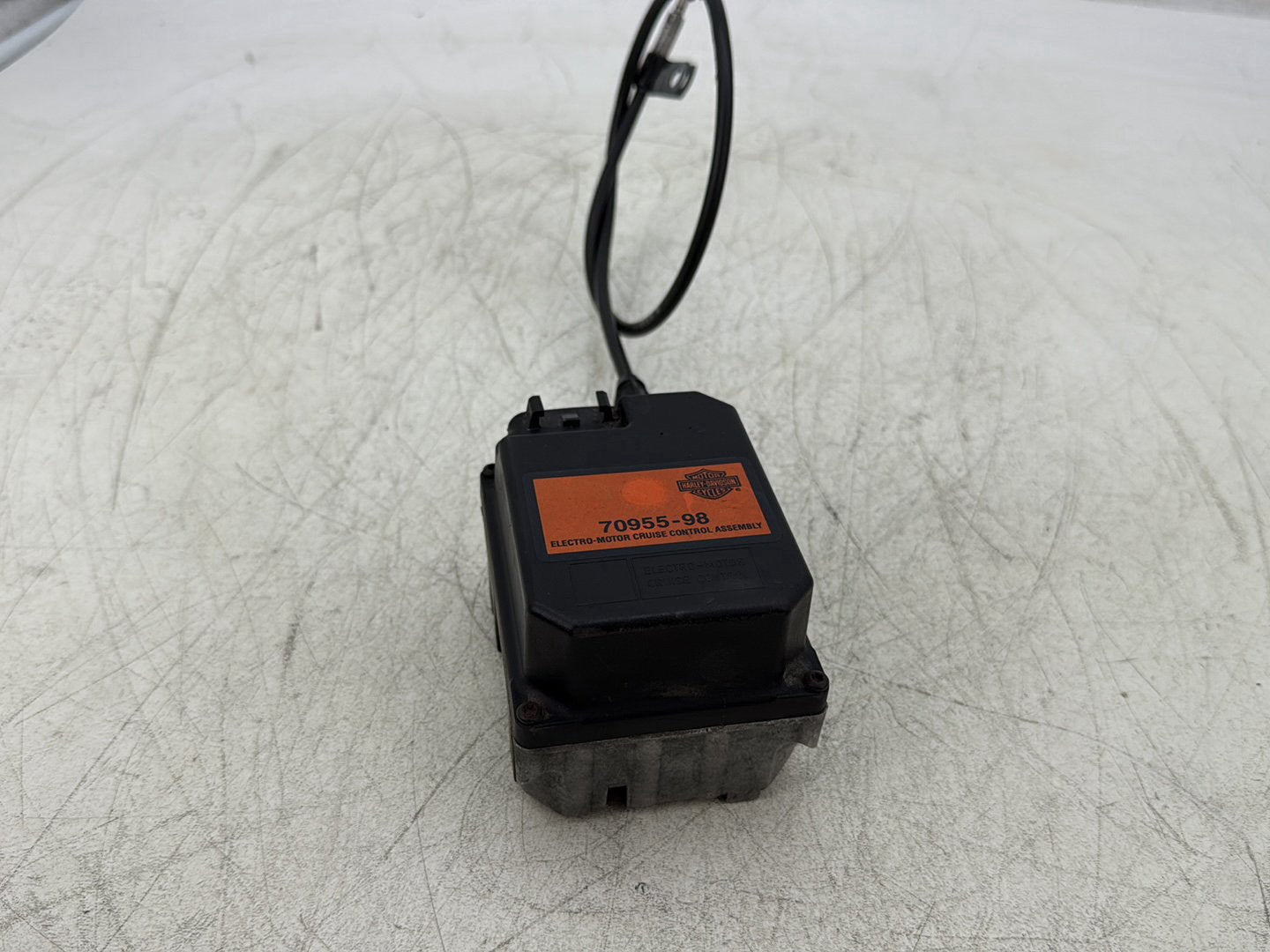 1998 Harley Touring FLHTCUI Electra Glide Ultra OEM Cruise Control Actuator 70955-98