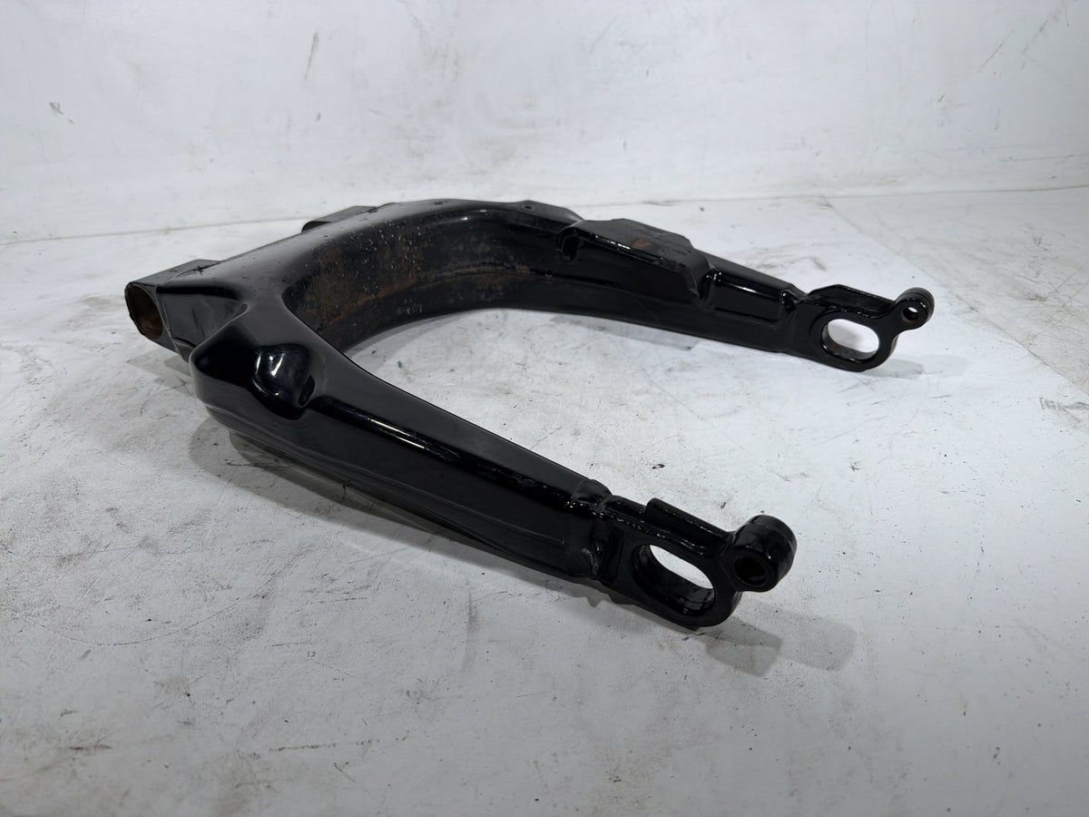 2010 Harley Electra Glide Touring Ultra OEM Rear Fork Swingarm Swing Arm