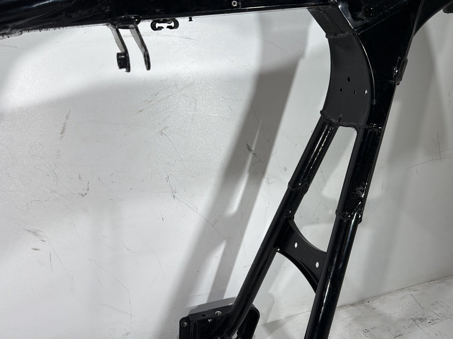 2007 Harley Touring FLHTC Electra Glide Classic OEM Body Main Frame Chassis SLVG