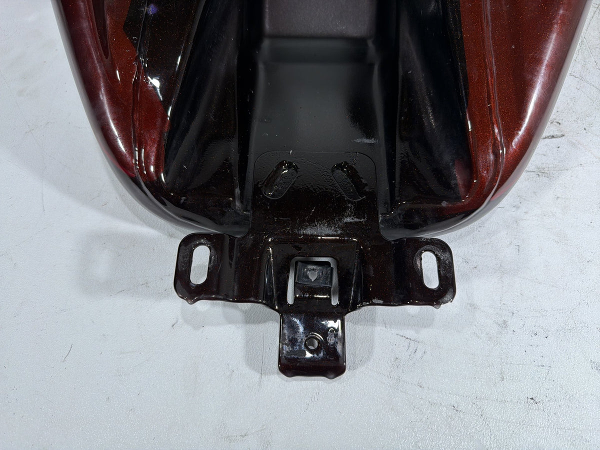 2011 Harley Electra Glide Touring Ultra Fuel Gas Tank Gasoline Reservoir DENTED