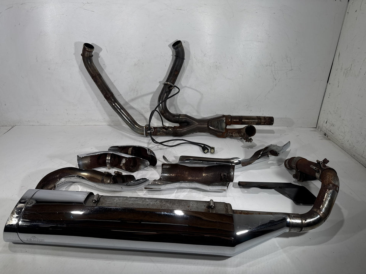 14 Harley Electra Glide Touring Ultra Exhaust Header Pipes Muffler Vance & Hines