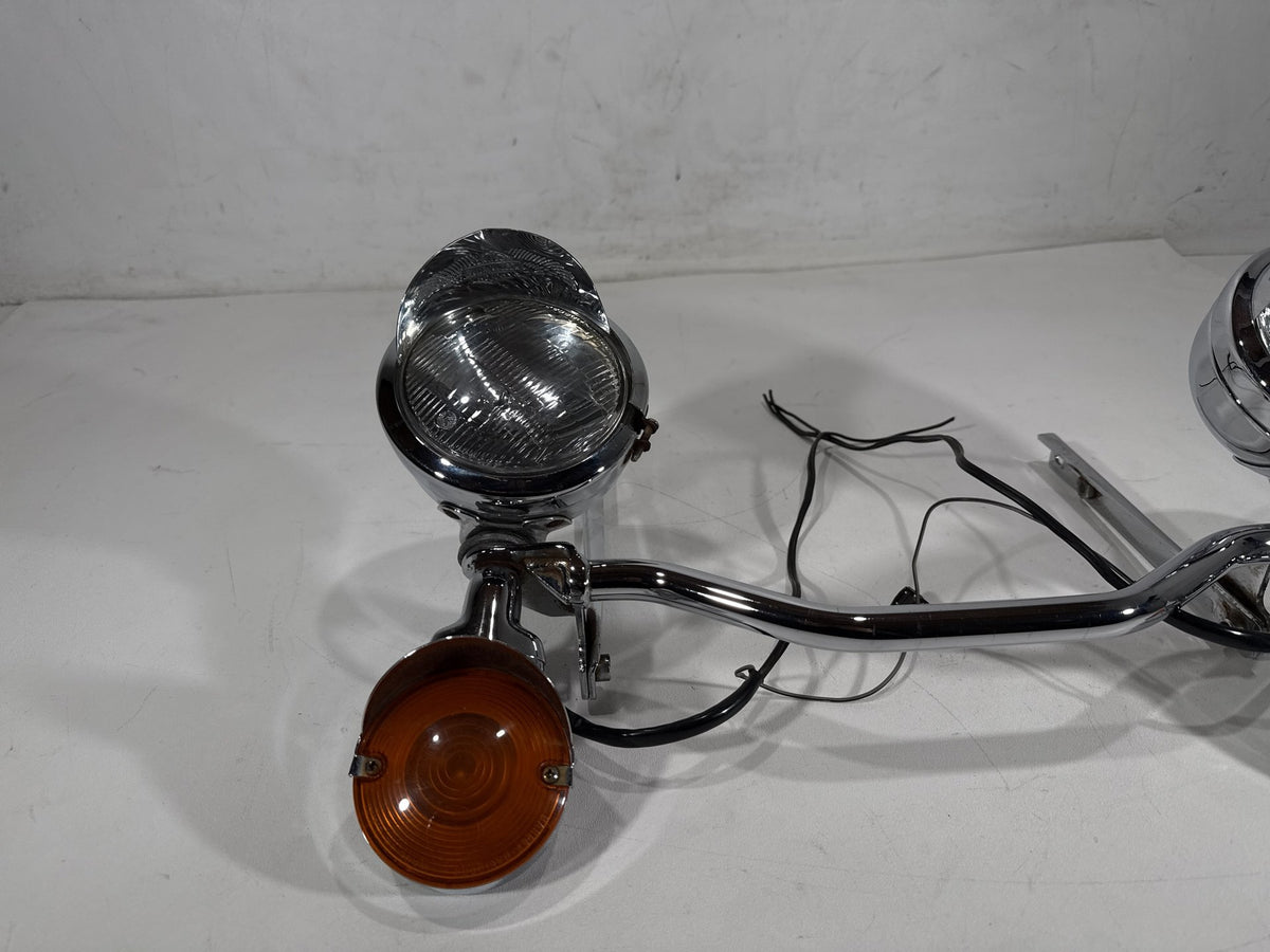 1995 Harley Heritage Softail Classic Front Turn Signal Indicators Aux Light Bar