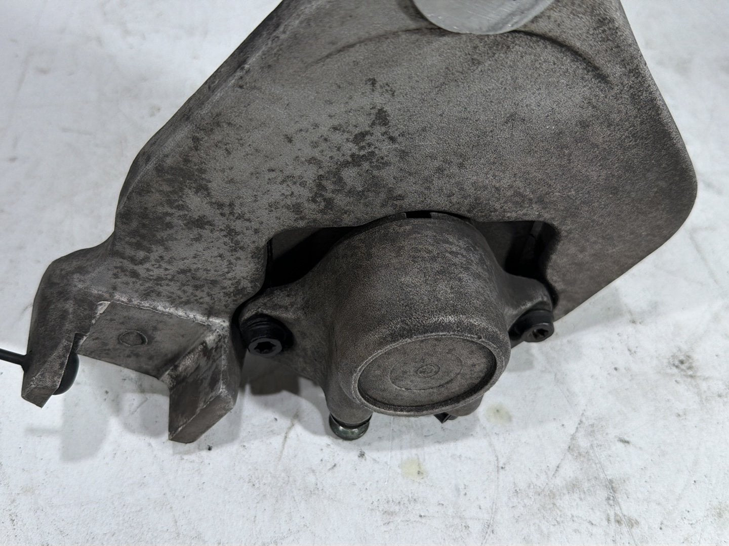1994 Harley Electra Glide Touring Classic OEM Rear Back Brake Caliper w/ Bracket