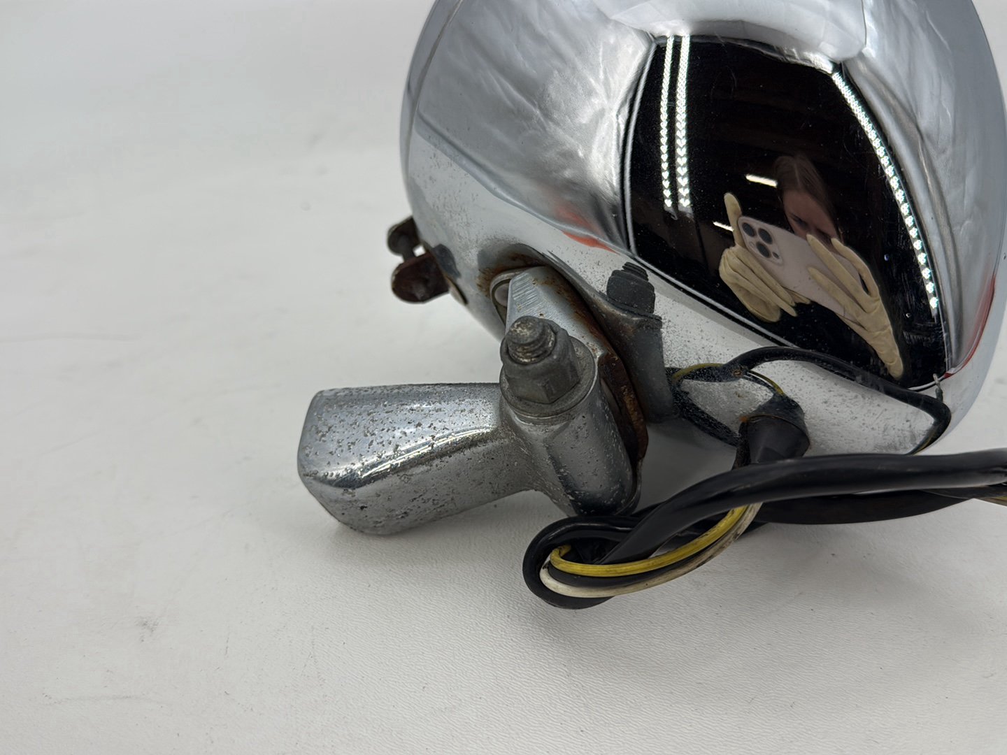 2004 - 2013 Harley-Davidson Sportster 883 Custom Headlight Headlamp Head Light Halogen  	69681-04A