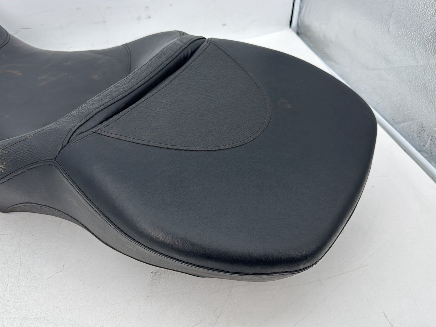 2008 - 2016 Harley-Davidson Touring Electra Glide Ultra Passenger Rider Driver Seat Saddle 52000033