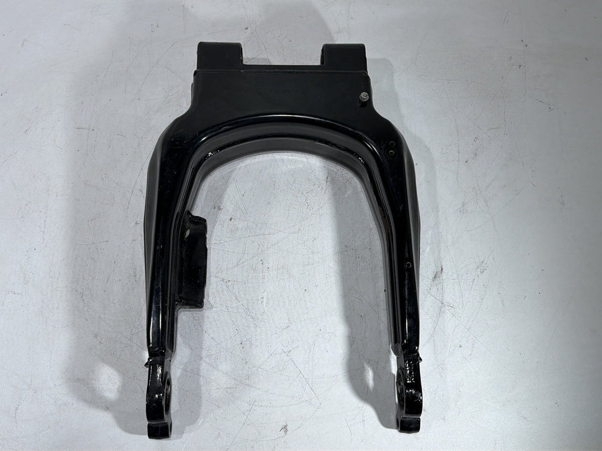 2010 Harley Road King Touring Classic OEM Rear Fork Swingarm Swing Arm