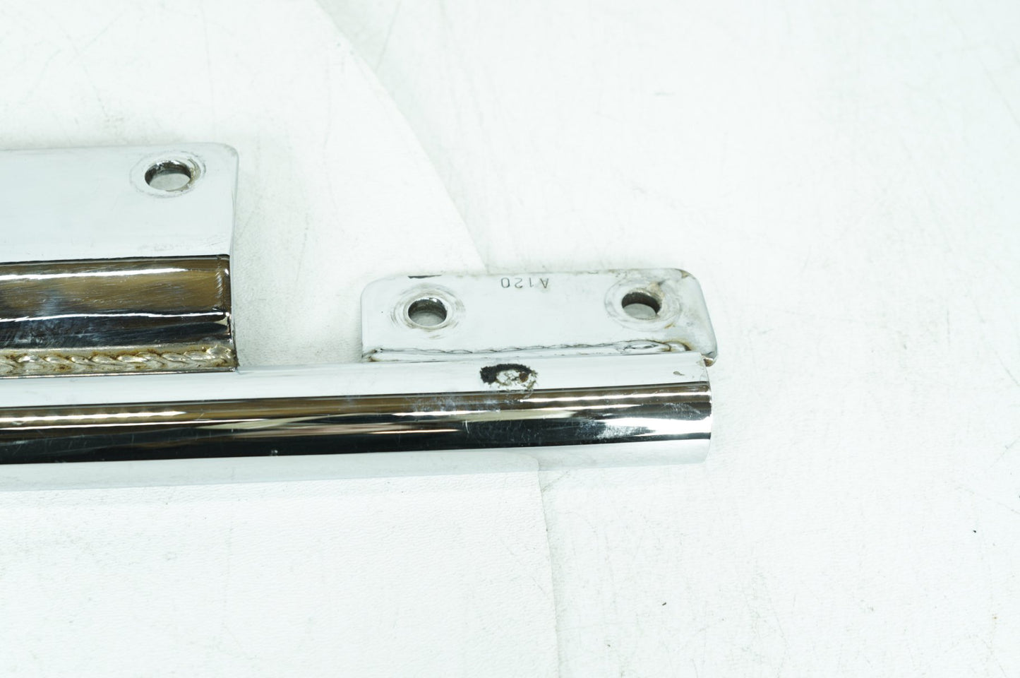 2010 Harley Softail FLSTC Heritage Classic OEM Exhaust Muffler Interconnect Bracket Support Bar