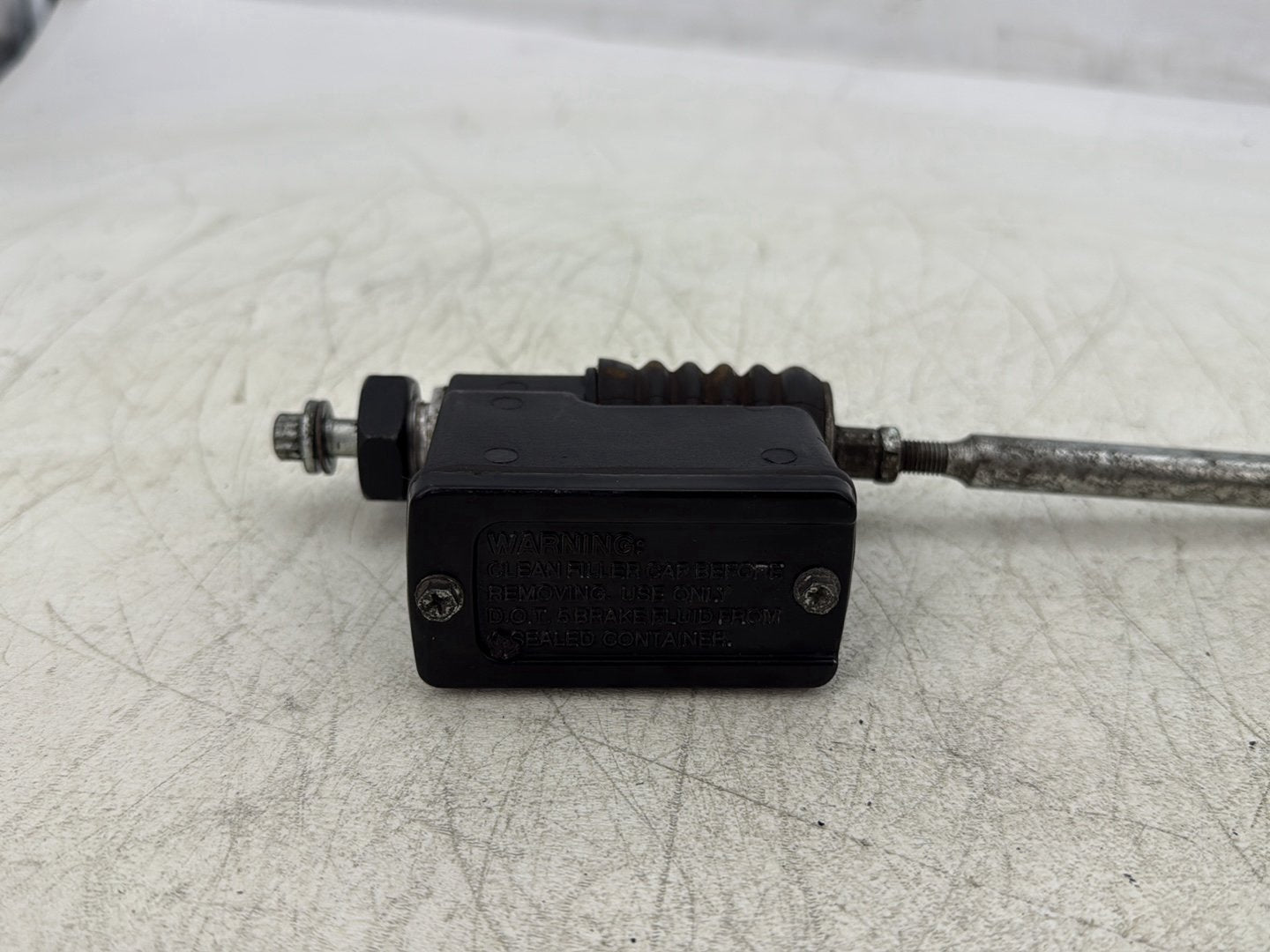 2004 Harley Dyna Super Glide FXDI OEM Rear Brake Master Cylinder Reservoir