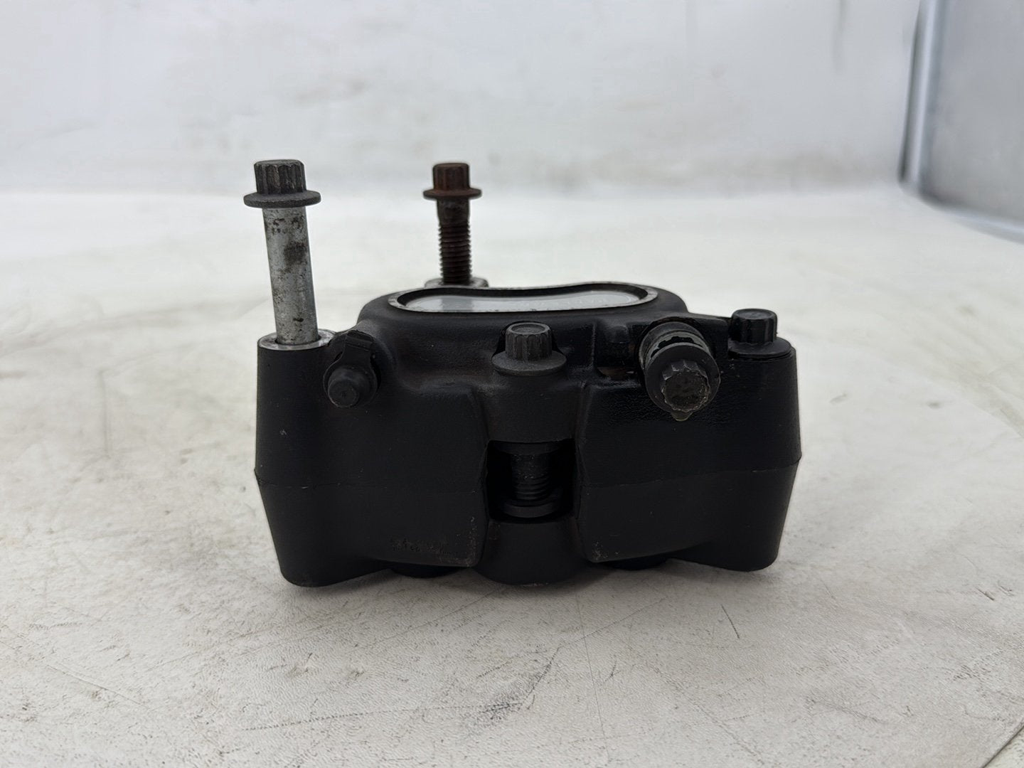 2015 Harley Dyna Low Rider FXDL OEM Front Right 1 Brake Caliper