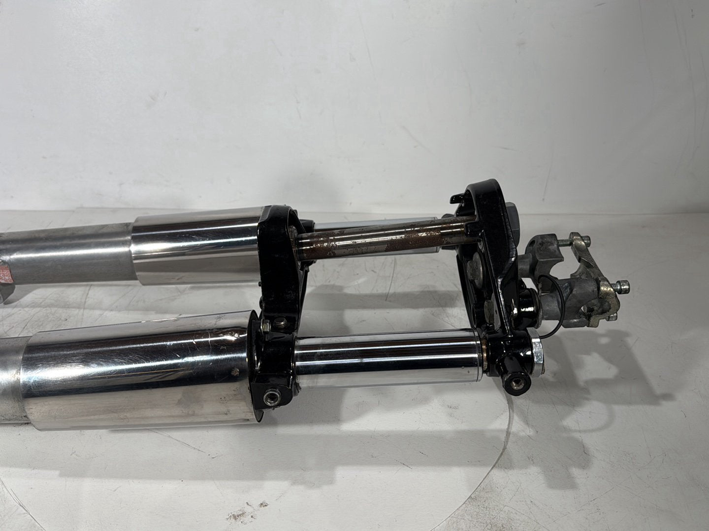 2007 - 2016 Harley-Davidson Touring Electra Glide Ultra Front Triple Tree Set & LH RH Fork Legs Sliders 45435-10