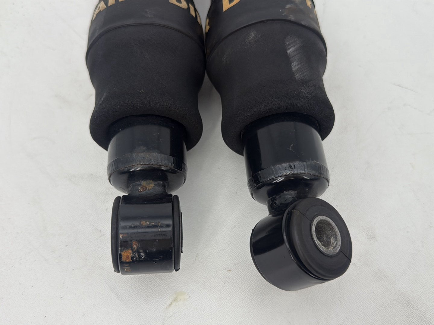 2019 - 2023 Harley-Davidson Touring Road King Special Rear Left Right Shock Absorbers Dirty Air