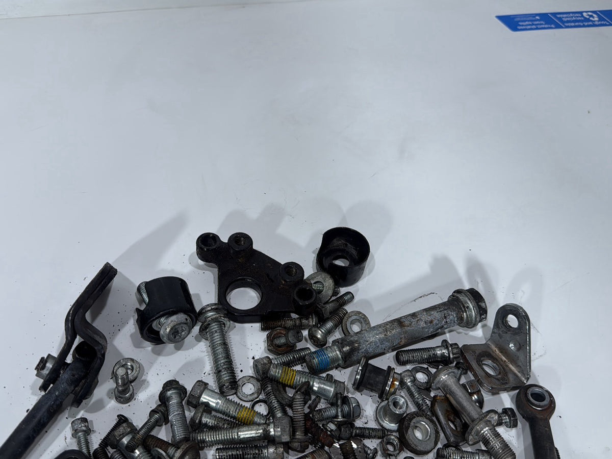2014 Harley Sportster XL883L 883 SuperLow OEM Hardware Bolts Nuts & Brackets