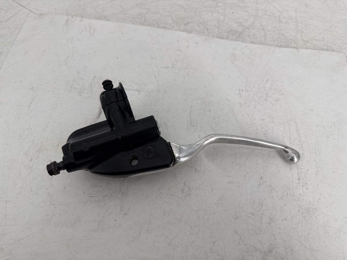 13 Harley Street Glide Touring FLHX OEM Front Right Brake Lever Master Cylinder
