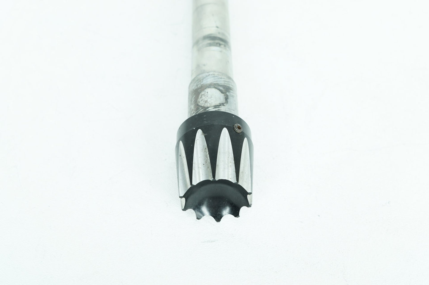 1999 - 2006 Harley-Davidson Touring Electra Ultra Front Wheel Axle Bolt Shaft 43364-00