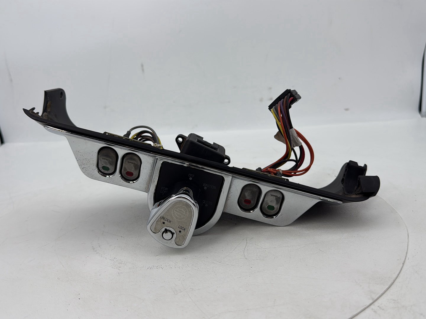 2007 - 2011 Harley-Davidson Touring Electra Glide Ultra Dash Ignition Cap Switch Lockset NO Key 71572-06