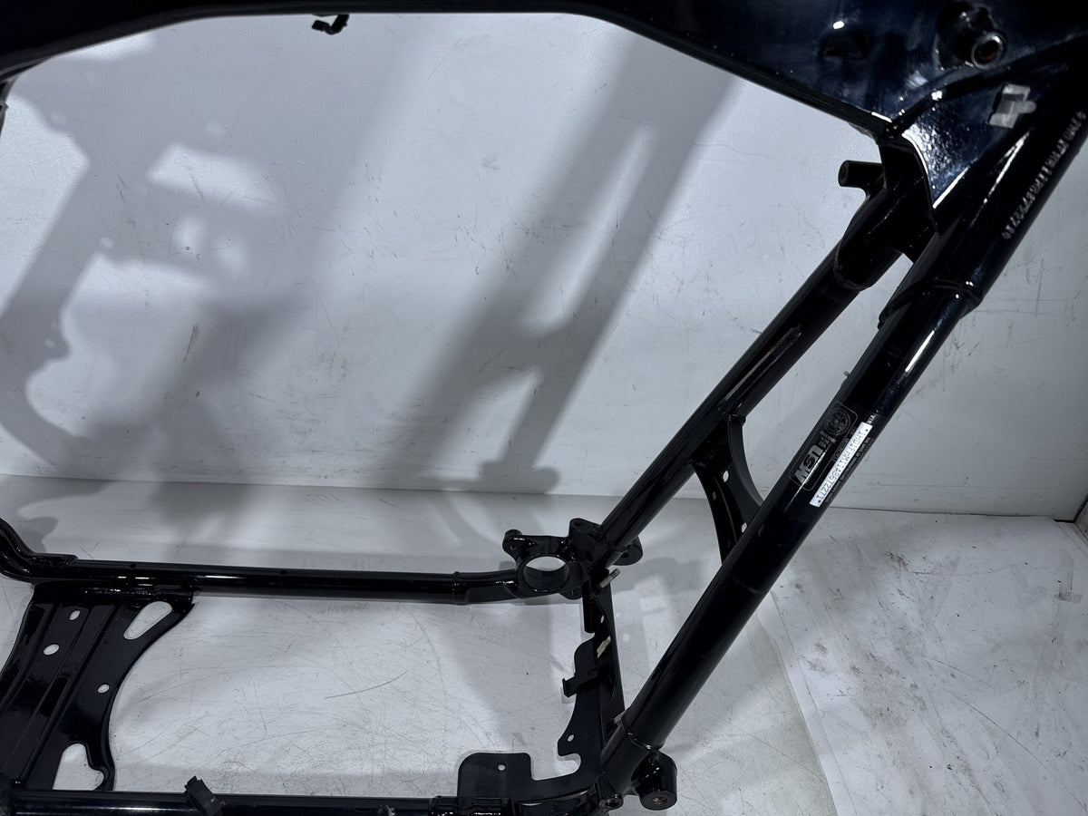 2010 Harley Road King Touring Police OEM Body Main Frame Chassis SLVG