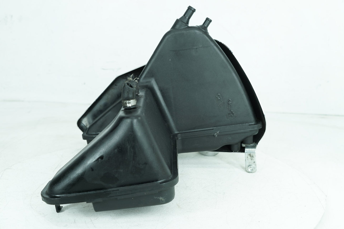 2004 - 2013 Harley-Davidson Sportster Low Oil Tank Reservoir Bottle Canister & Dipstick 62888-04B