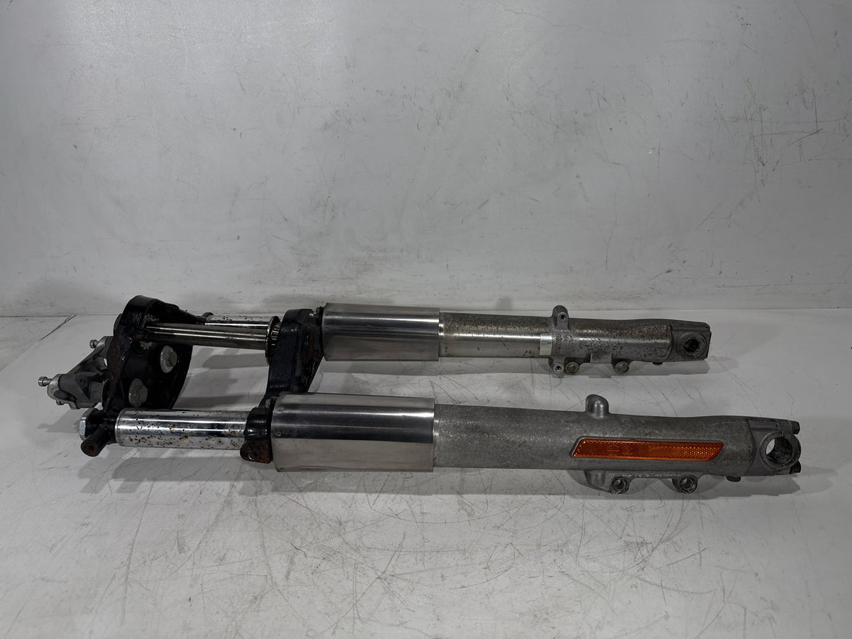 2011 Harley Street Glide Touring Front Triple Tree Set & LH RH Fork Legs Sliders