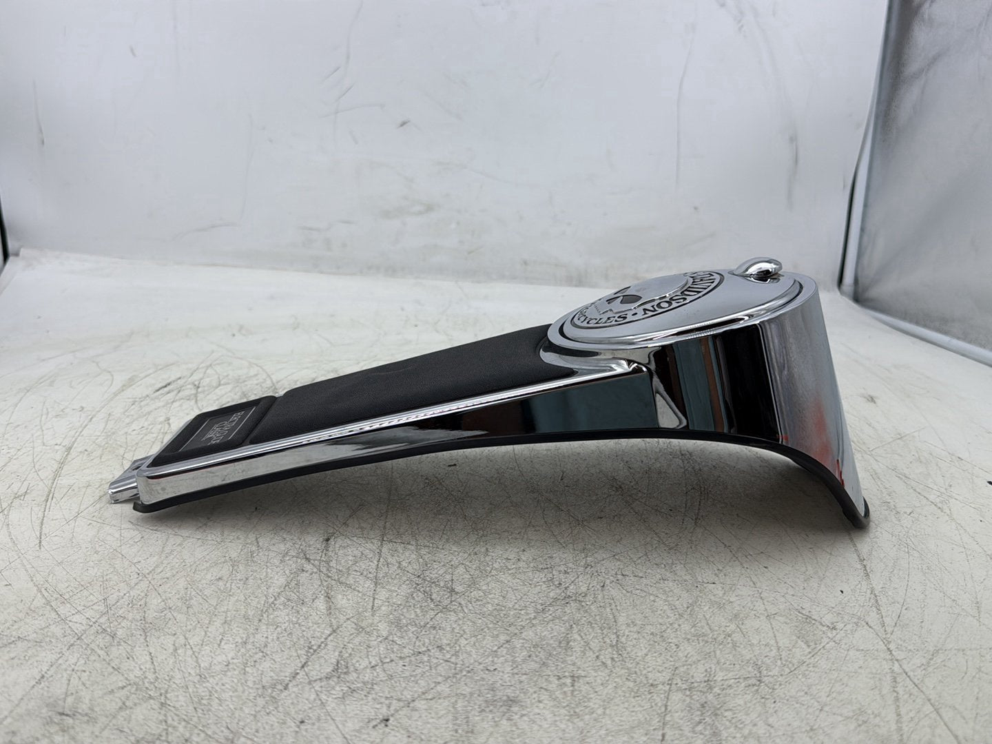 2007 Harley Touring FLHTC Electra Glide Classic OEM Fuel Gas Tank Dash Console NOKey