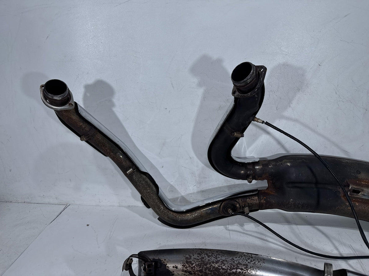 2012 Harley Electra Touring Ultra Exhaust Header Pipes Muffler Vance & Hines