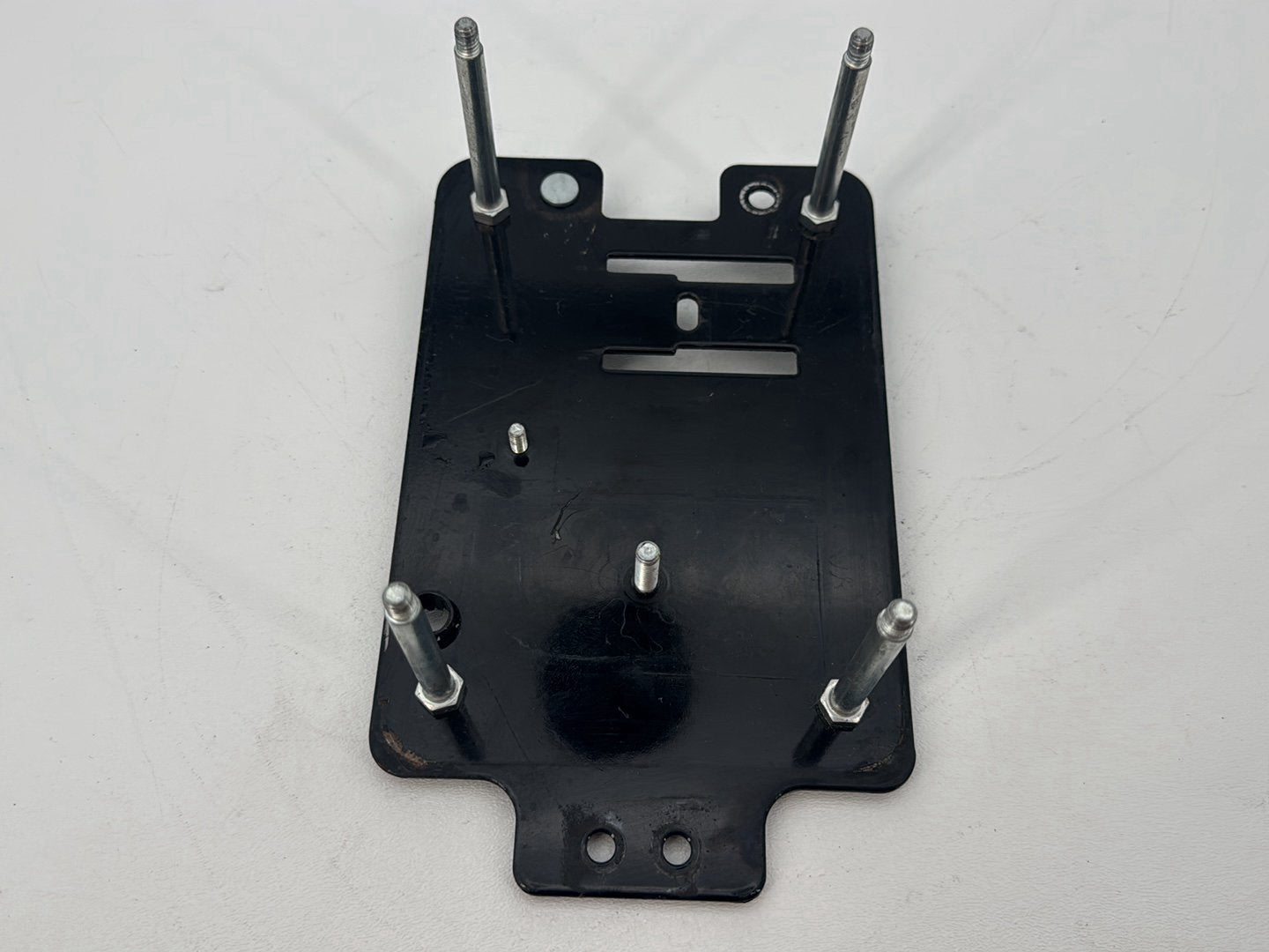 1999 - 2006 Harley-Davidson Dyna Low Rider Electrical Panel Holder Bracket Carrier Caddy 70986-99