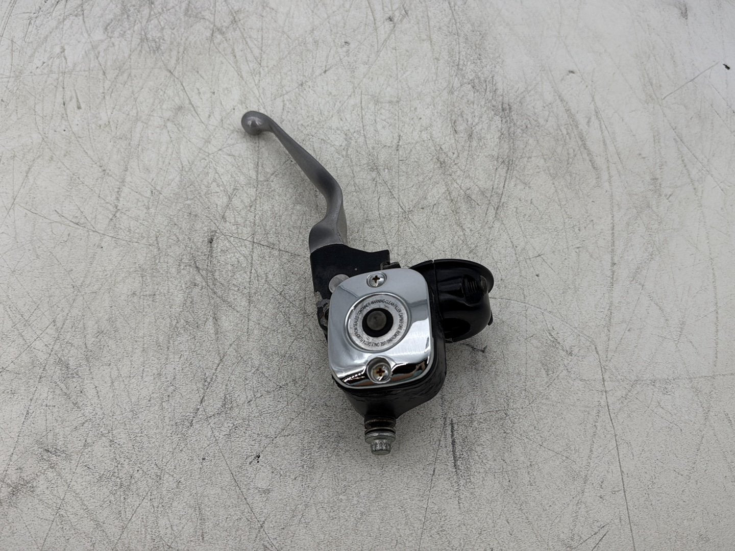2007 Harley Touring FLHTC Electra Glide Classic OEM Front Right Brake Lever Master Cylinder