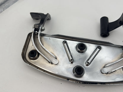 1999 - 2006 Harley-Davidson Dyna Low Rider Left Right Driver Floorboard Foot Rest 50614-06