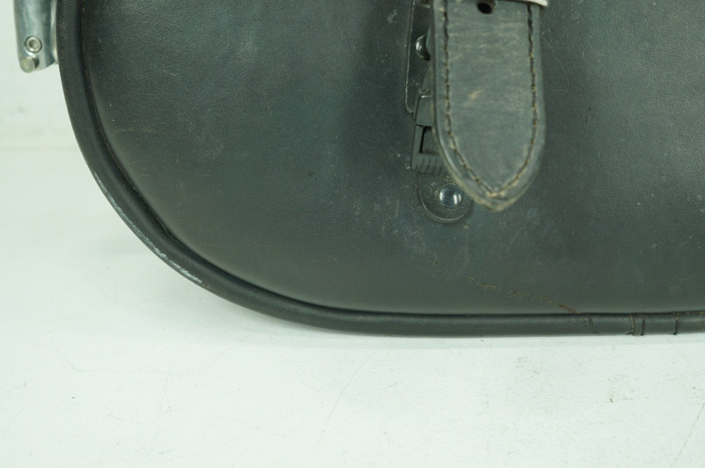 1999 - 2006 Harley-Davidson Softail Fat Boy Rear Right 1 Saddlebag Luggage Leather Boss Bags