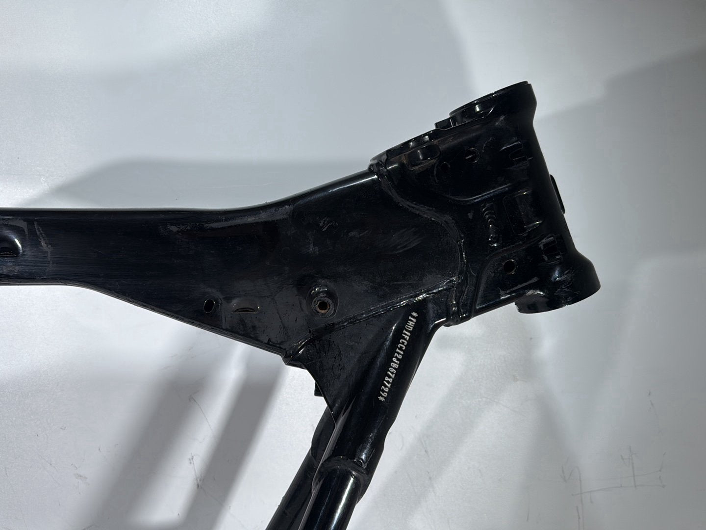 2018 Harley Electra Glide Touring Ultra Body Main Frame Chassis CLN CLR * BENT *