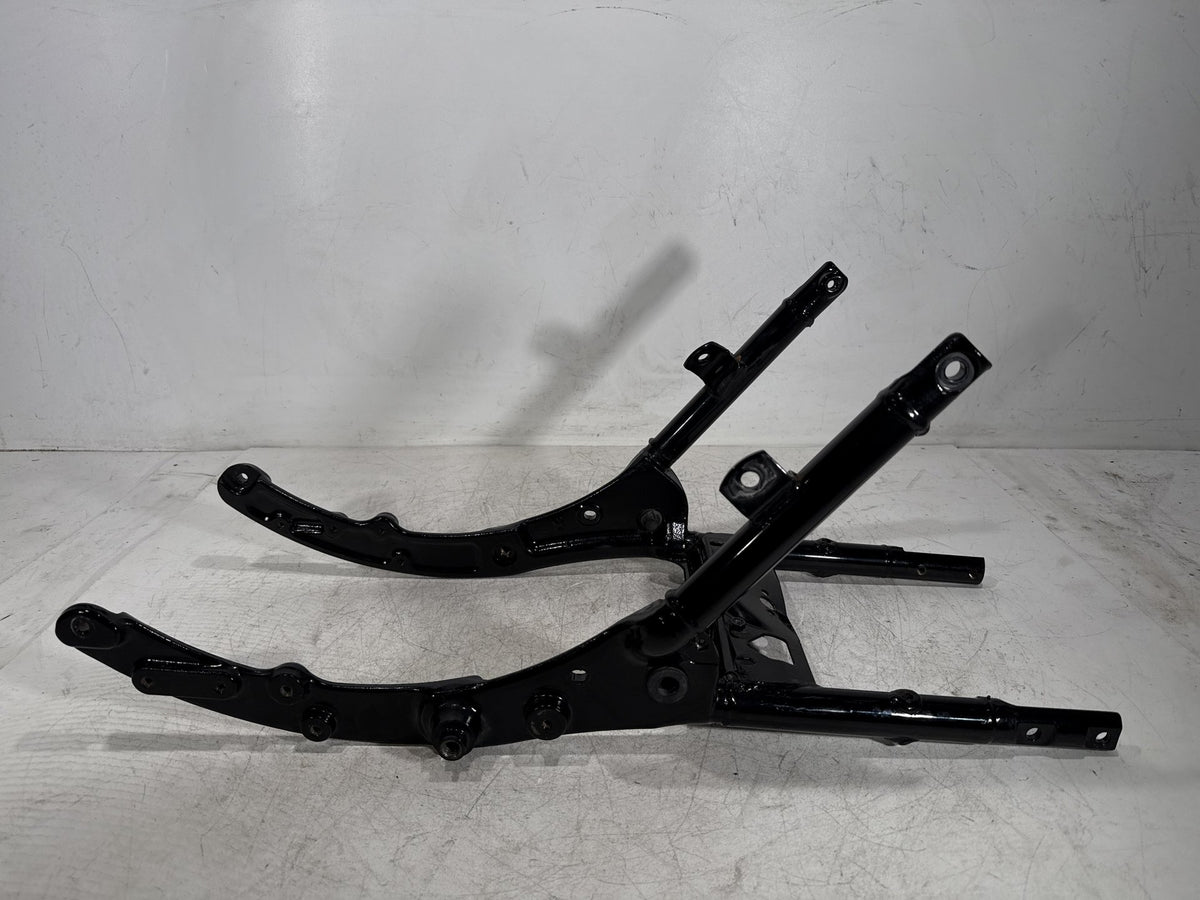 2009 Harley Electra Glide Touring CVO Screamin Eagle OEM Rear Back Sub Frame Rail Bar 48079-09BHP