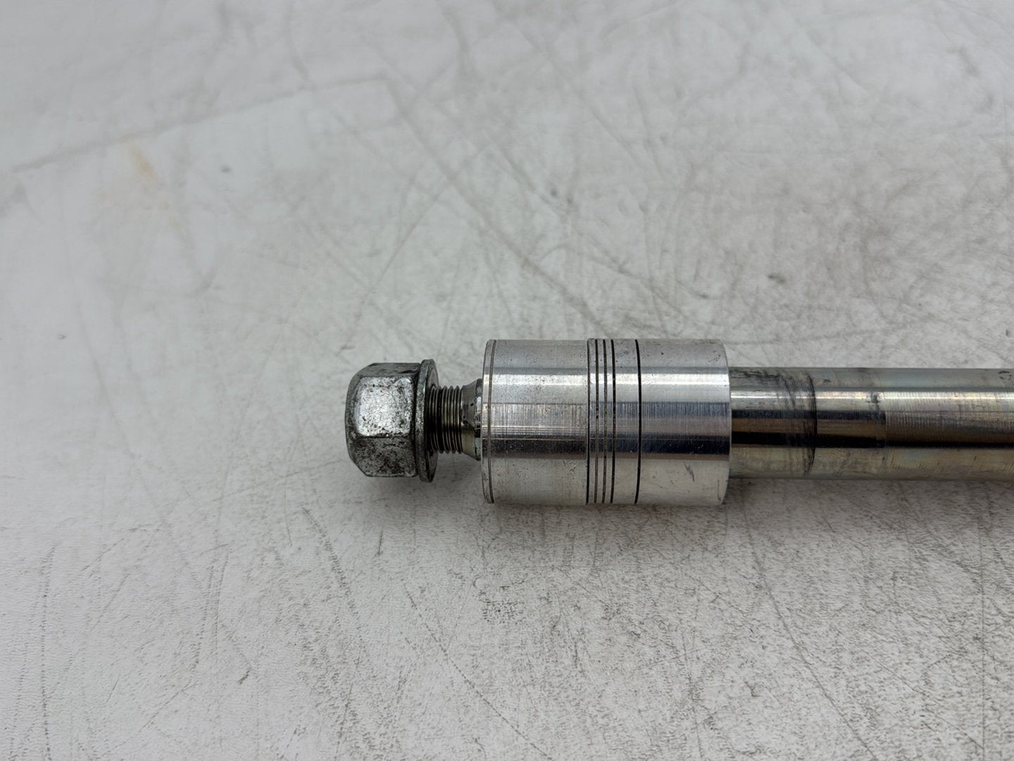 2010 Harley Dyna Fat Bob FXDF OEM Front Wheel Axle Bolt Shaft