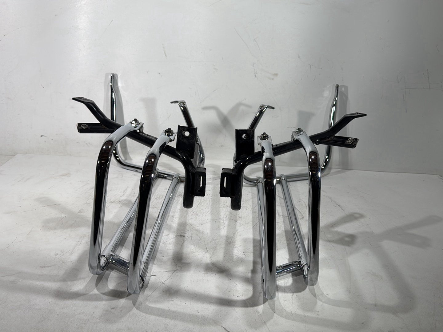 2013 Harley Electra Glide Touring Ultra FLHTCUI OEM Rear Left Right Saddlebag Guard Rails Bar