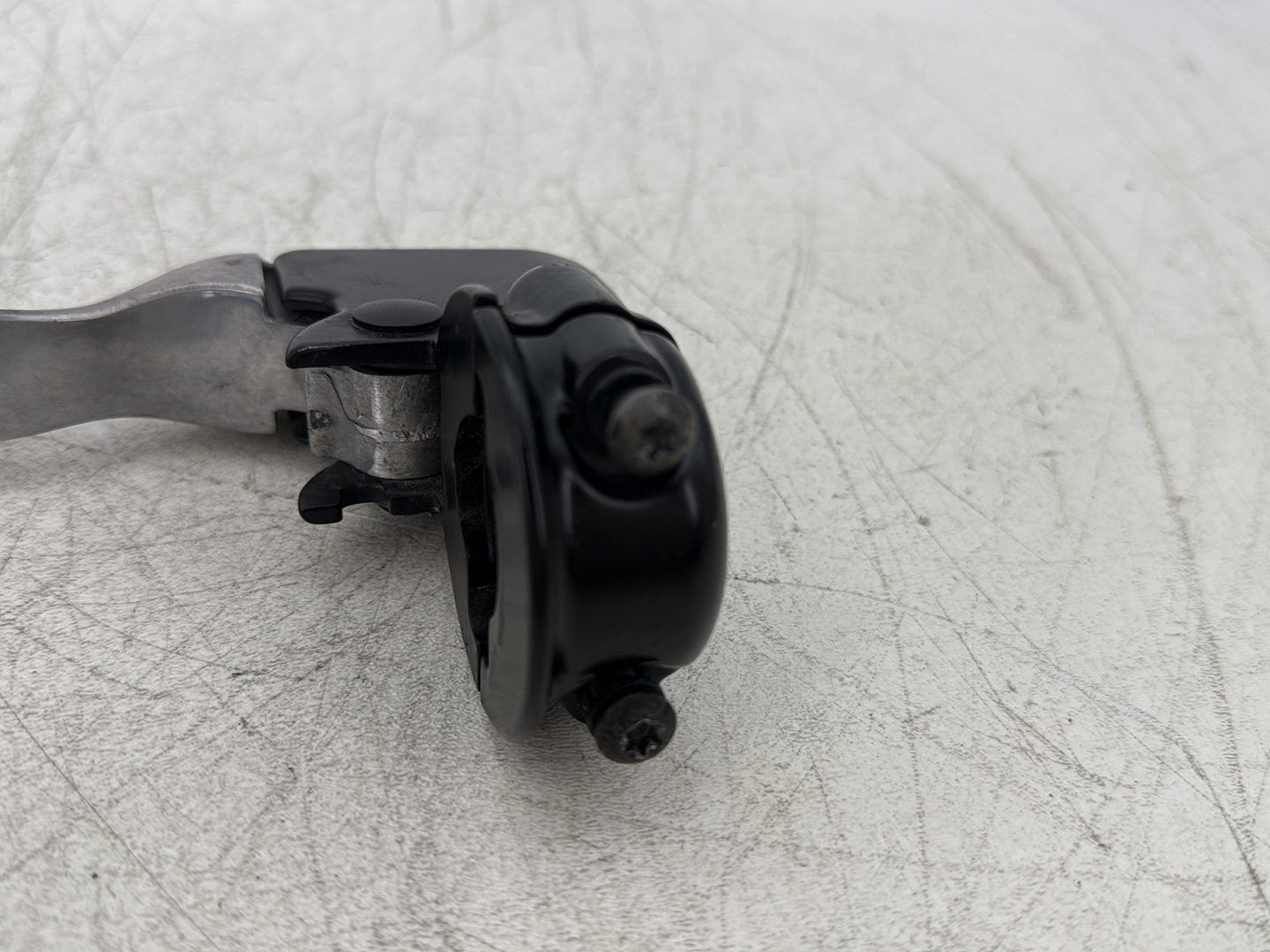 2011 Harley Street Glide Touring FLHX OEM Front Left Hand Clutch Control Lever
