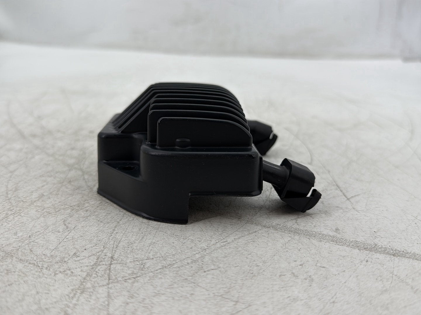 2010 Harley Dyna Fat Bob FXDF OEM Voltage Regulator Rectifier