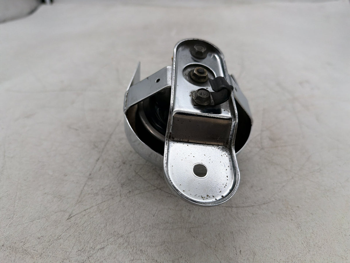 1995 Harley Electra Glide Touring FLHT OEM Horn Signal Klaxon Chrome Cover